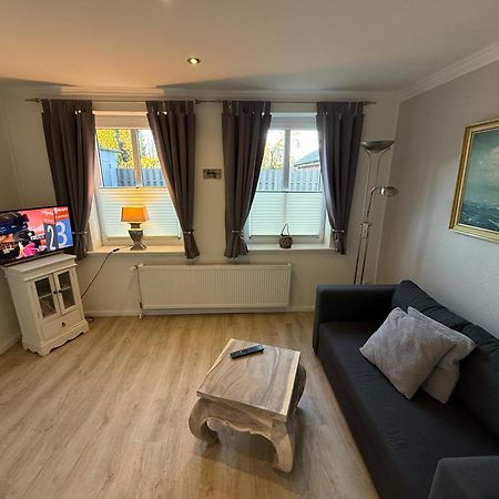 Ferienwohnung „Ole Karkenwech“ Husum-Roedemis ฮูซุม ภายนอก รูปภาพ