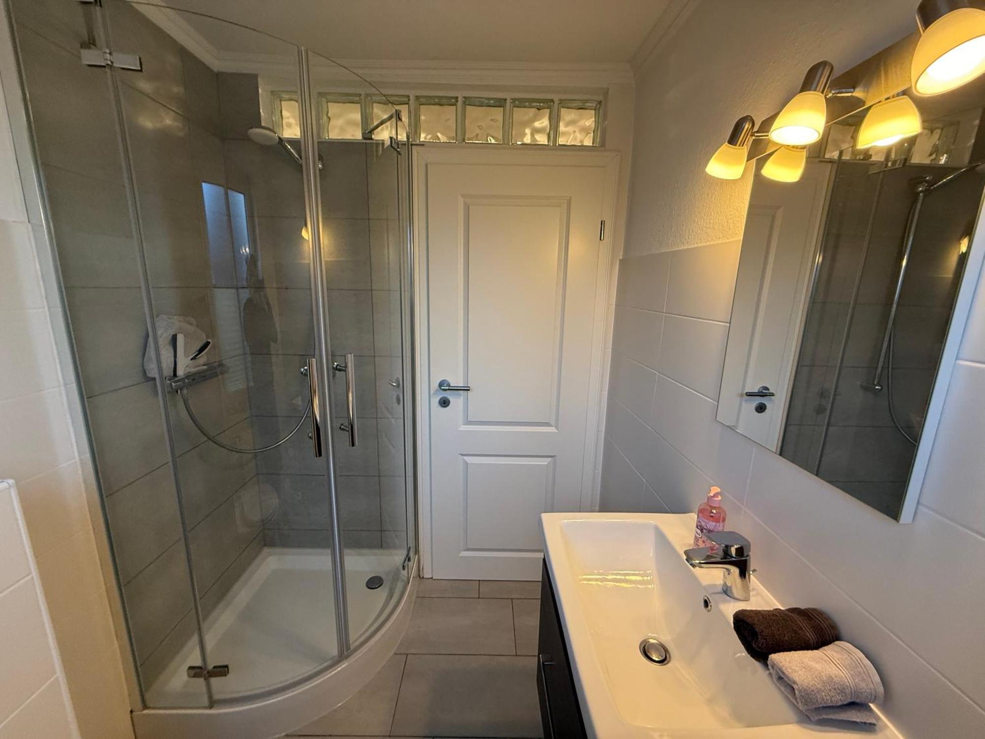 Ferienwohnung „Ole Karkenwech“ Husum-Roedemis ฮูซุม ภายนอก รูปภาพ