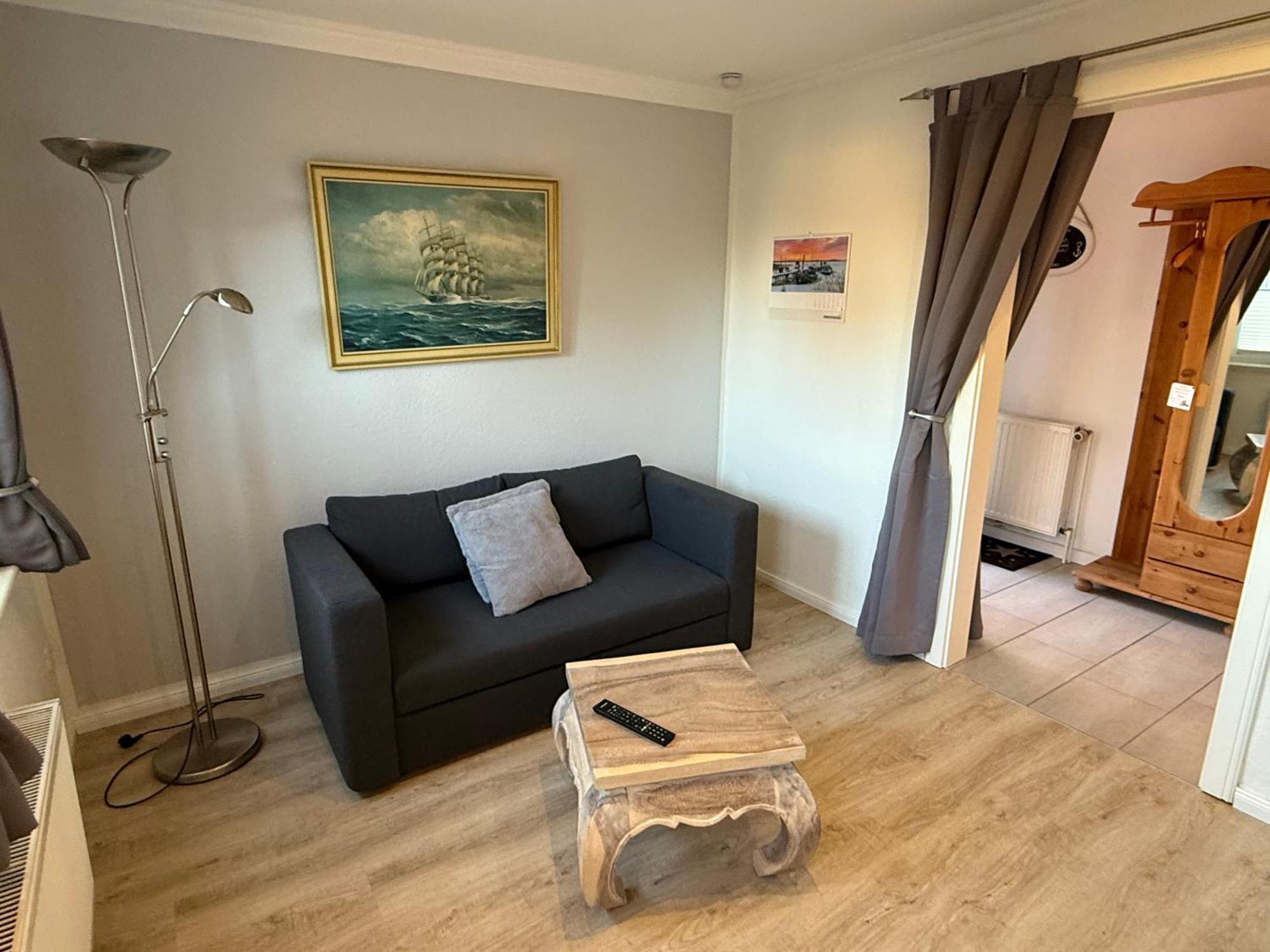 Ferienwohnung „Ole Karkenwech“ Husum-Roedemis ฮูซุม ภายนอก รูปภาพ